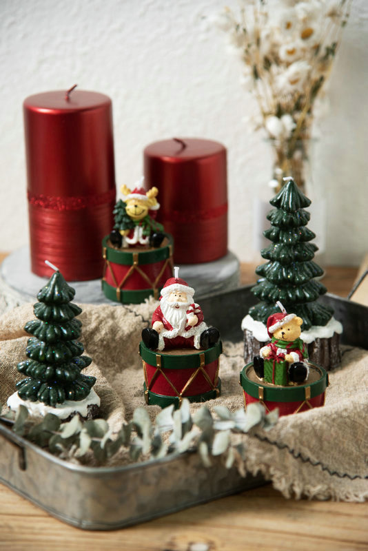 Ways To Use A Christmas Candle Maker